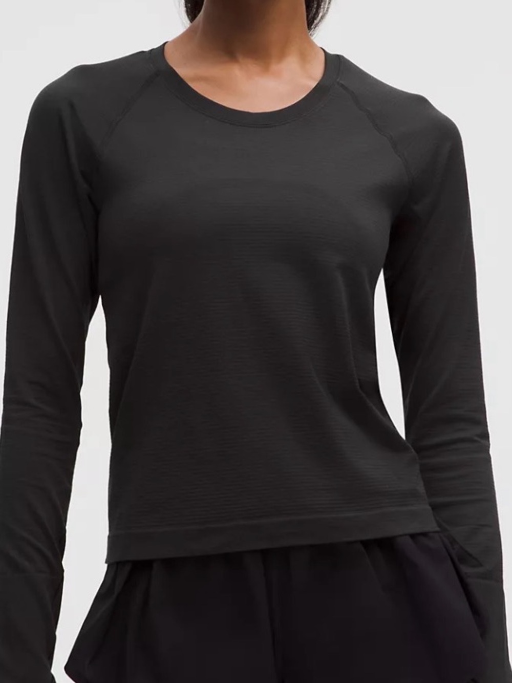 Lululemon Swiftly Tech Long Sleeve Shirt Women’s 10 Black Waist Length Run
